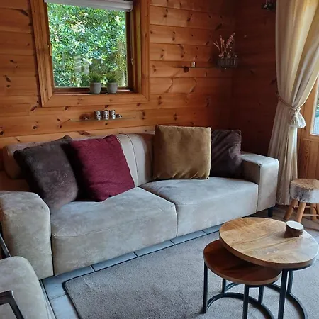 Met Omheinde Tuin Op De Veluwe, Cleaning Included *